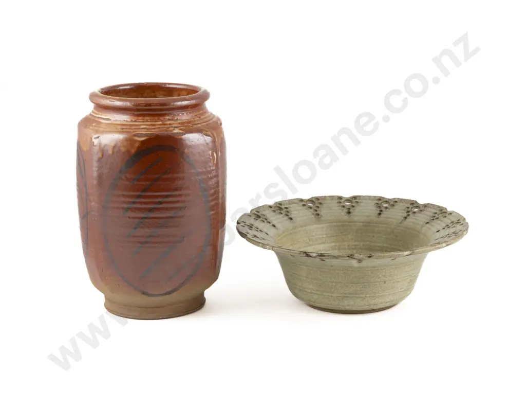 Pottery Bowl & Vase Image 1++