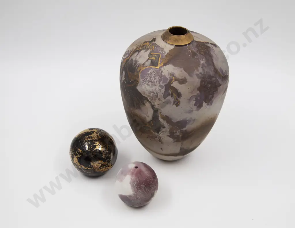 Patti Meads Ovoid Vase Image 1++