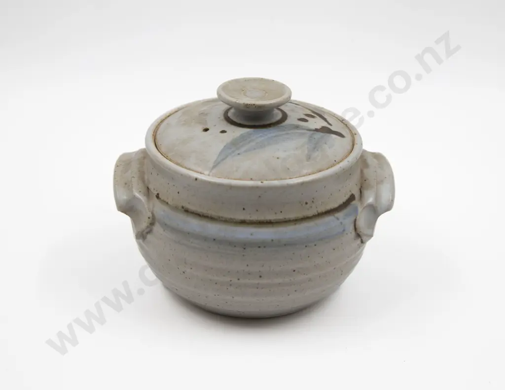 Paul Winspear Small Lidded Casserole Image 1++