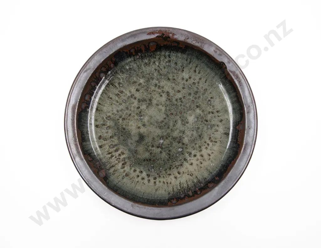 NZ Pottery Shallow Bowl Image 1++
