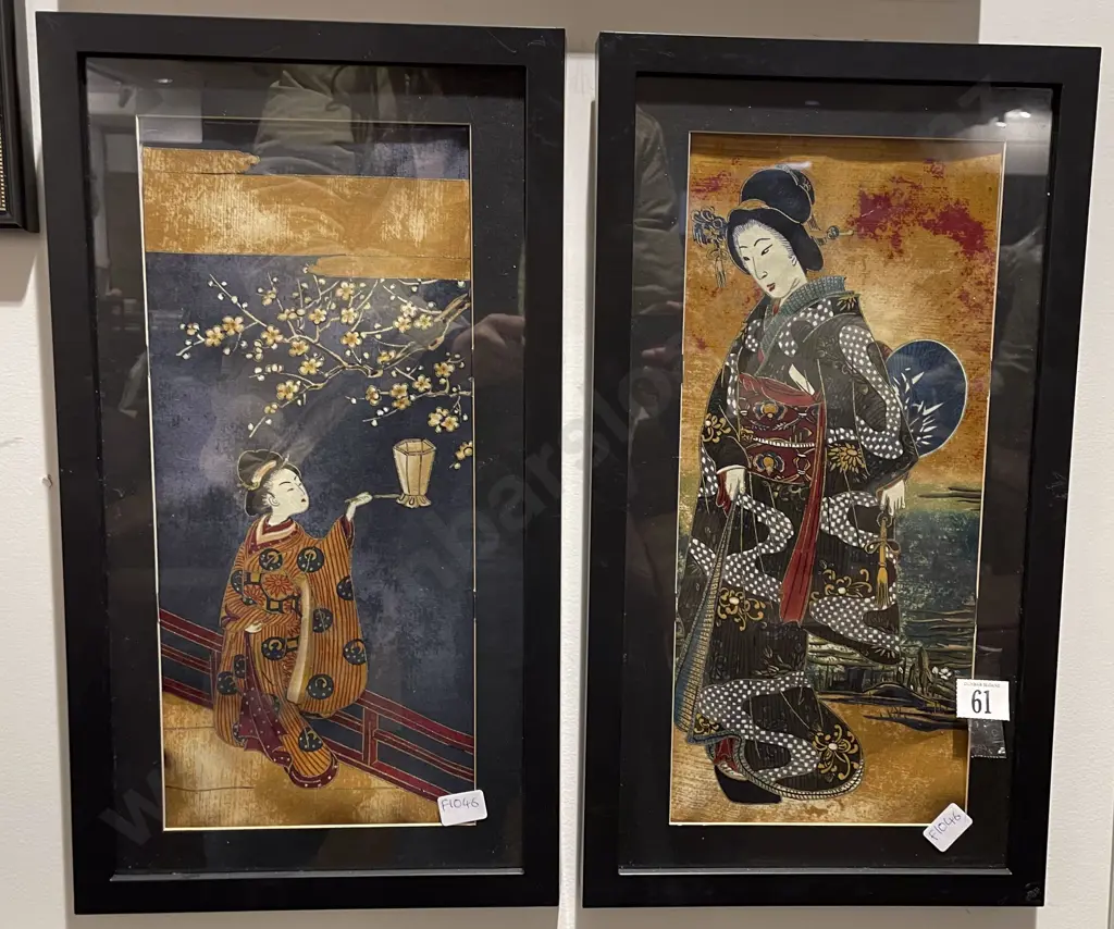 Two Japanese Works on Fabric Image 1++