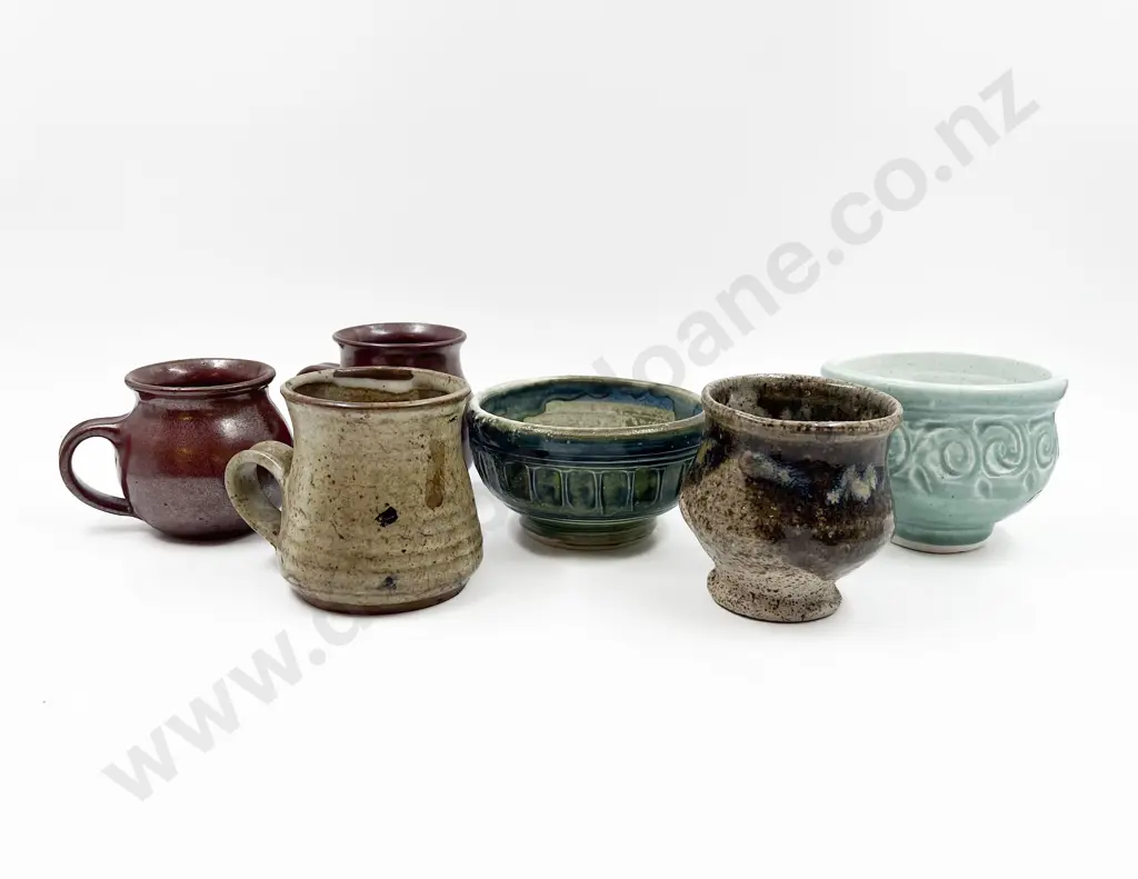 Three NZ Pottery Unomi & Three Mugs (6) Image 1++
