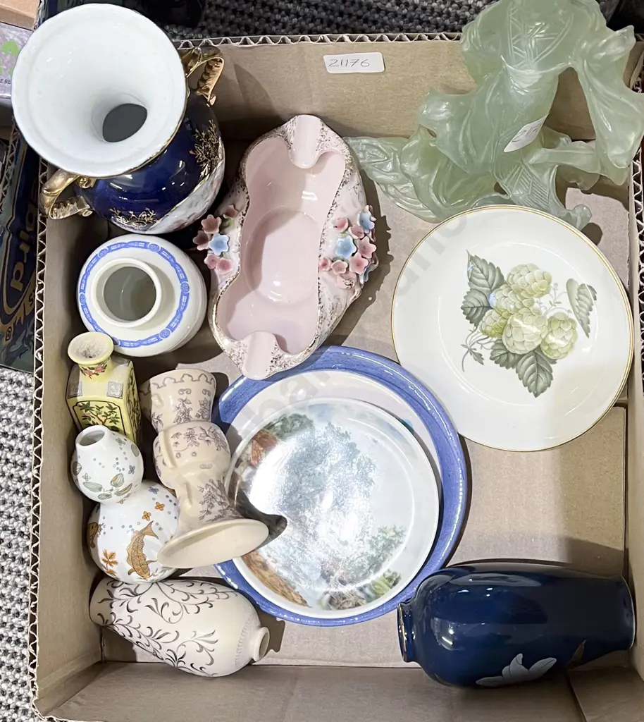 Small Box of Assorted China including Small Royal Worcester Dish Image 1++