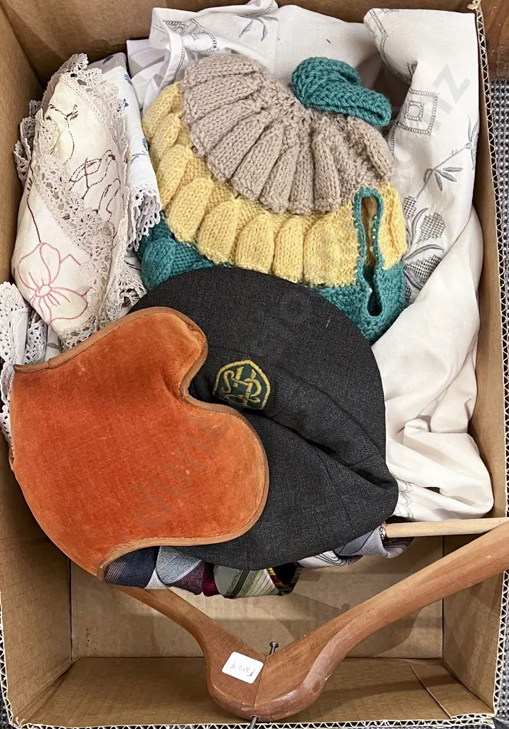 Box of Assorted Vintage Linen and Costume Image 1++