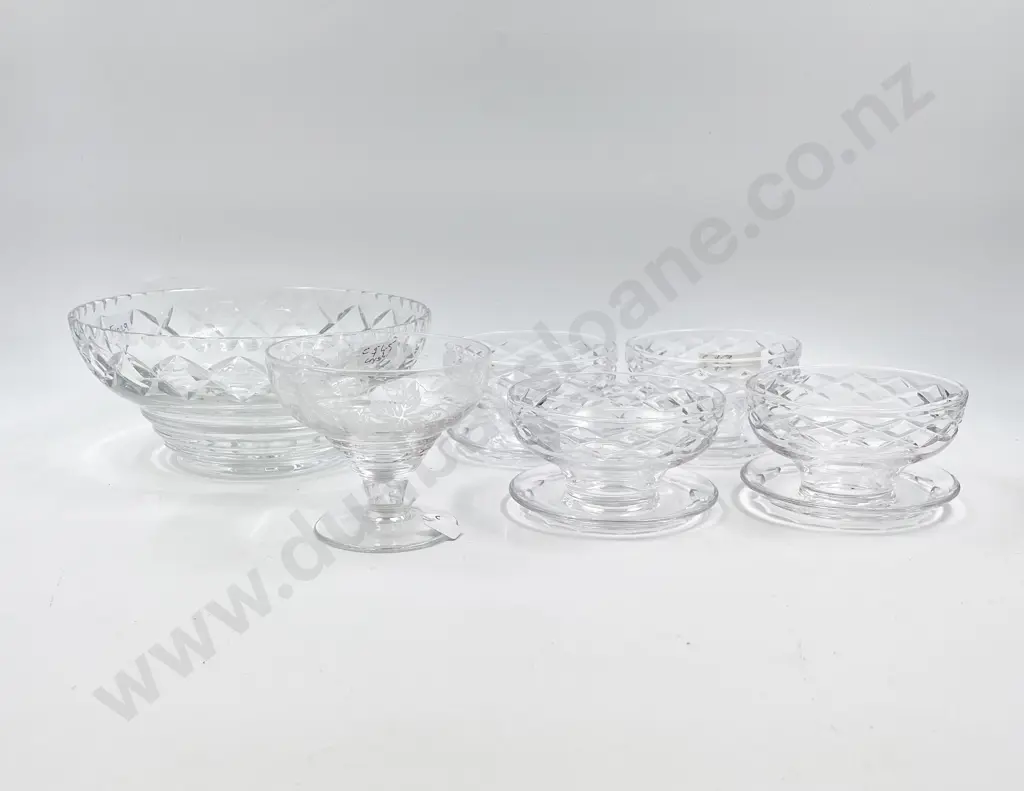 Six Pieces of Assorted Stuart Crystal Image 1++