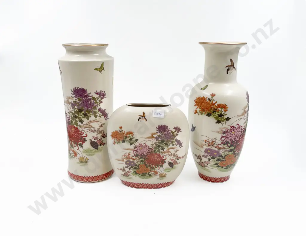 Three Assorted Japanese Floral Vases Image 1++