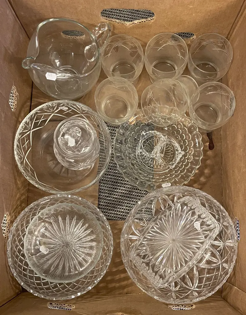 Box of Assorted Crystal and Glassware Image 1++