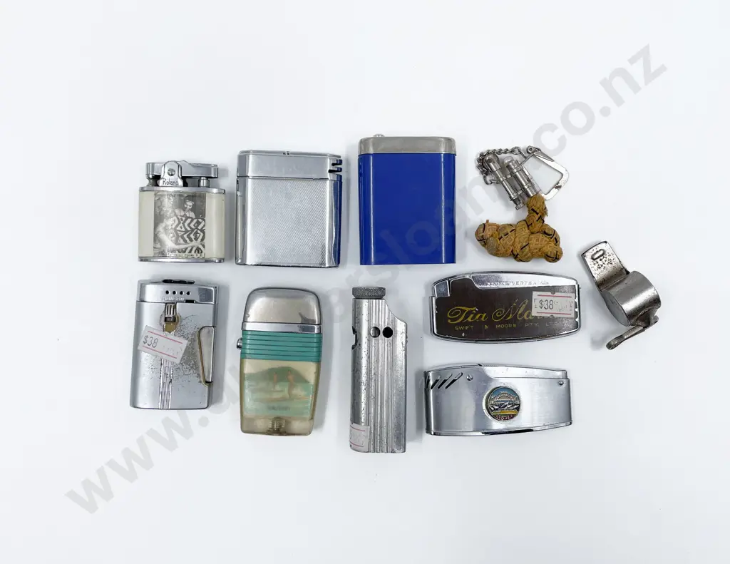 Bag of Assorted Vintage Lighters etc Image 1++