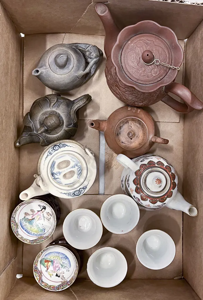 Small Quantity of Assorted Miniature Asian Tea China etc Image 1++