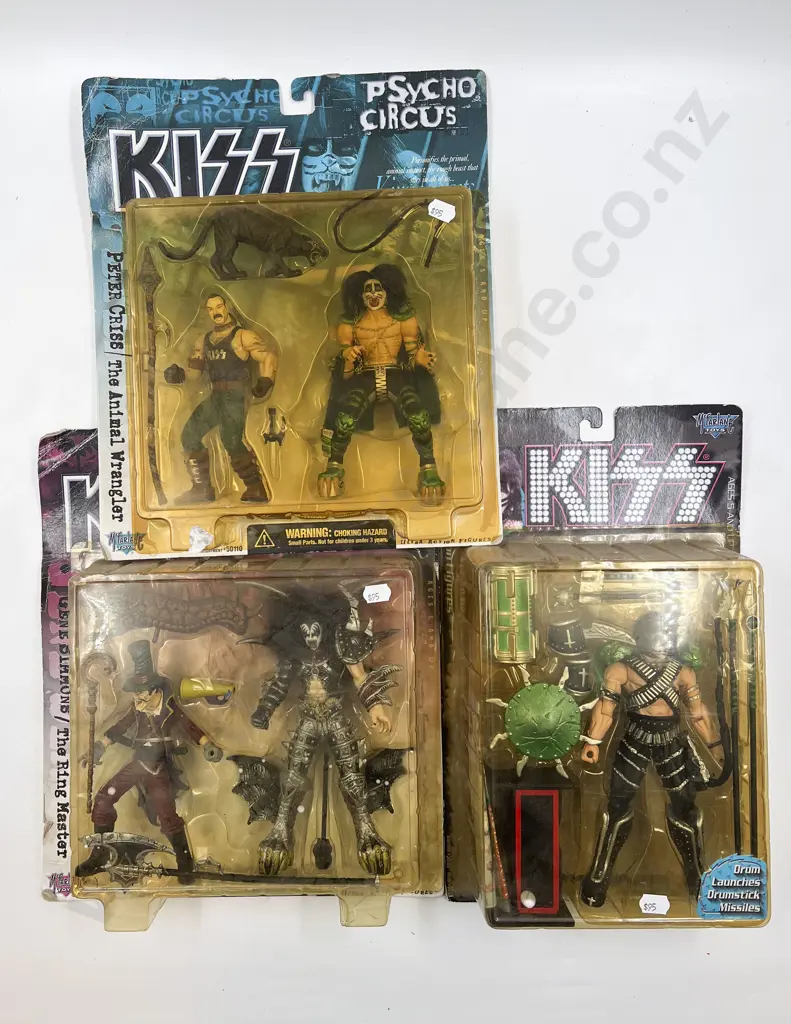 Three Boxed KISS Models Image 1++