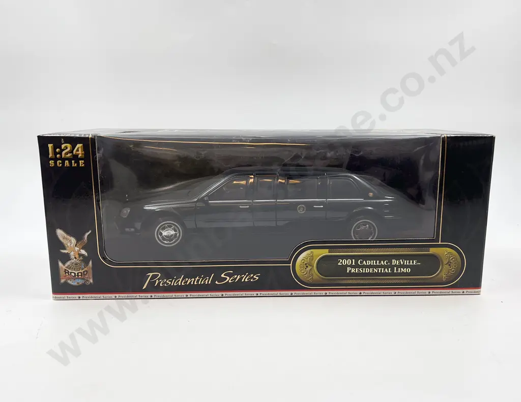 2001 Cadillac DeVille Presidential Limo Model Image 1++