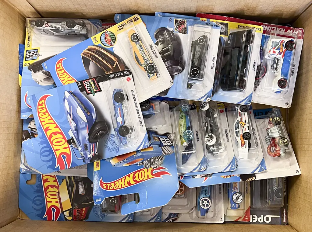 24 Boxed Hot Wheel Models Image 1++
