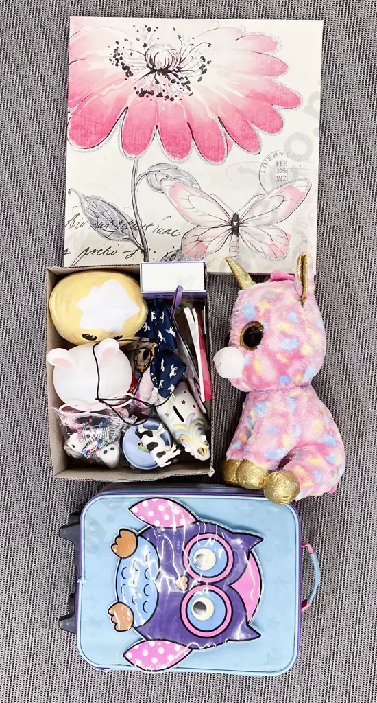 TY Unicorn Together with Collectible Toys etc Image 1++