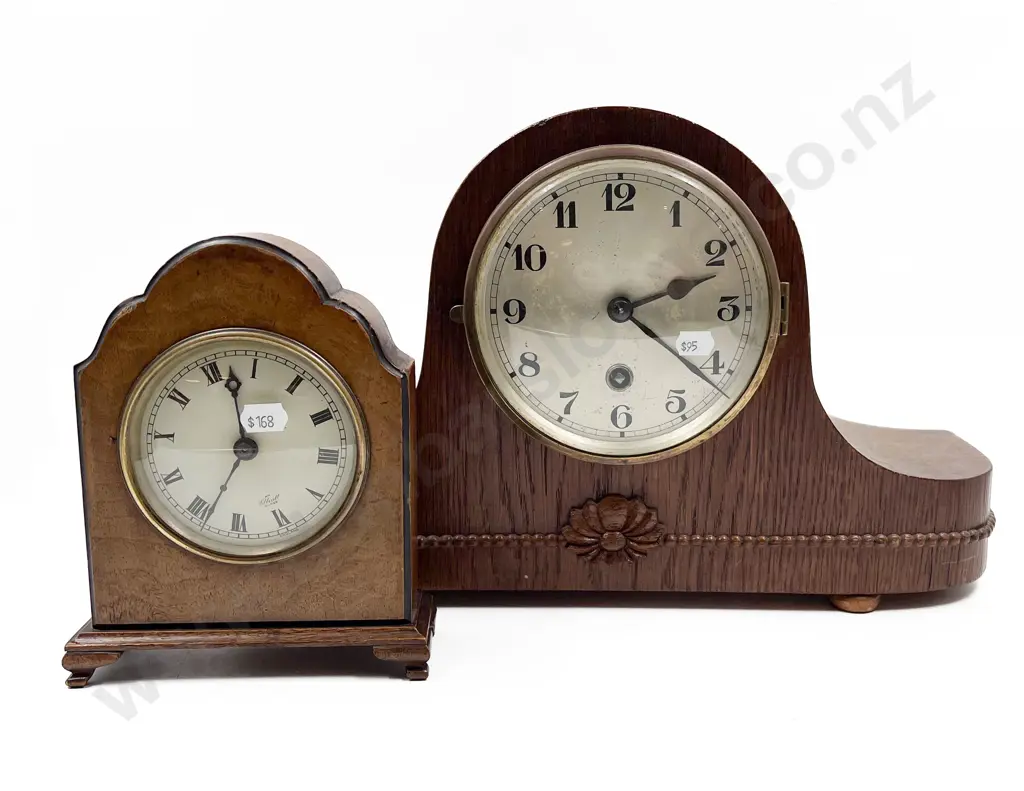 Two Assorted Mantle Clocks Image 1++