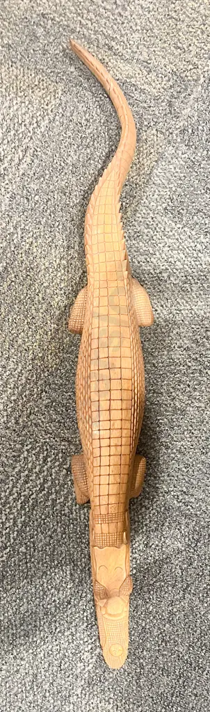 Wooden Crocodile Ornament Image 1++