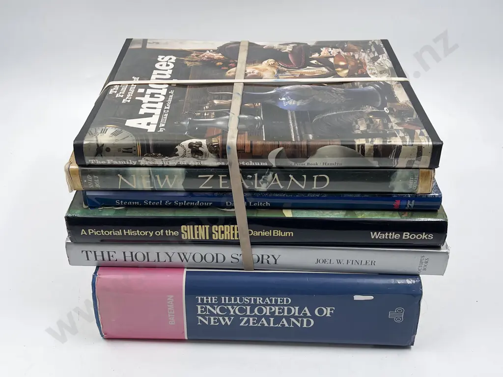 Quantity of Assorted NZ Reference Books Including "The Family Treasury of Antiques Image 1++