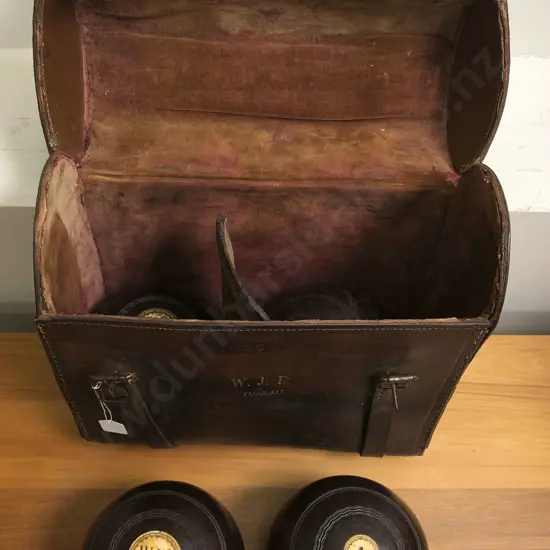 Lignum Vitae Bowls Set in Leather Case