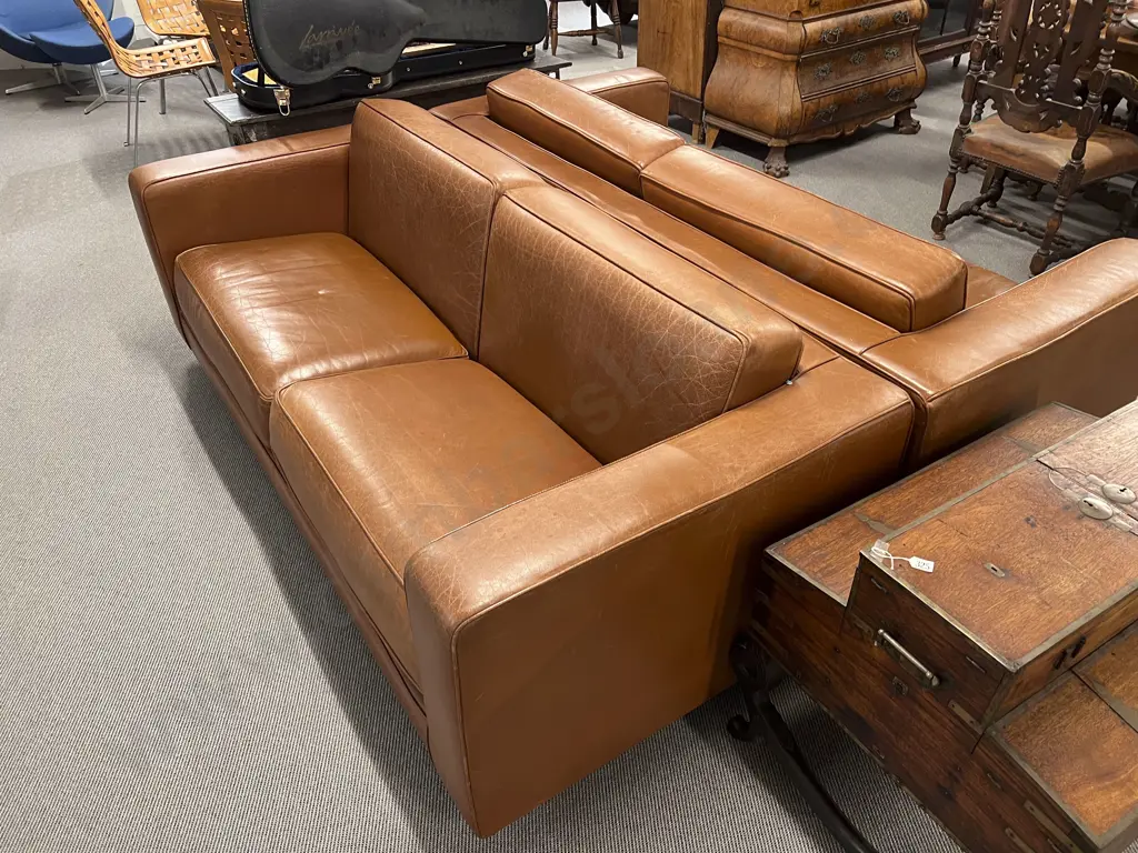 A Pair of Thonet Longreach Sofas Image 1++