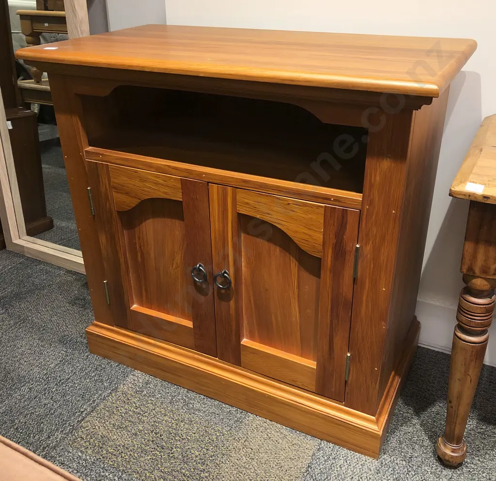 Rimu Entertainment Cabinet Image 1++