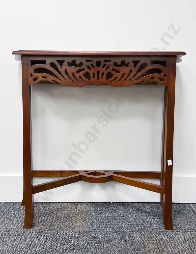 Slender Hall Table Image 1++