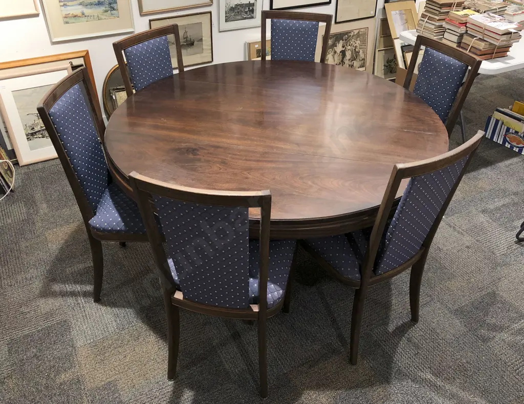 Circular Dining Table and Six Chairs Image 1++