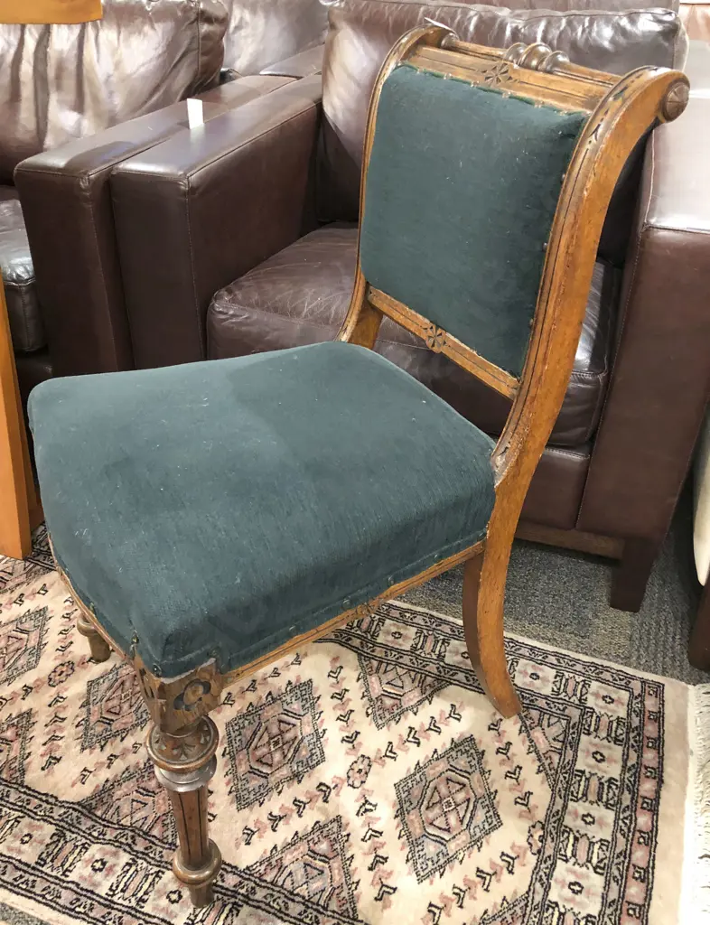 Oak Single Chair Image 1++