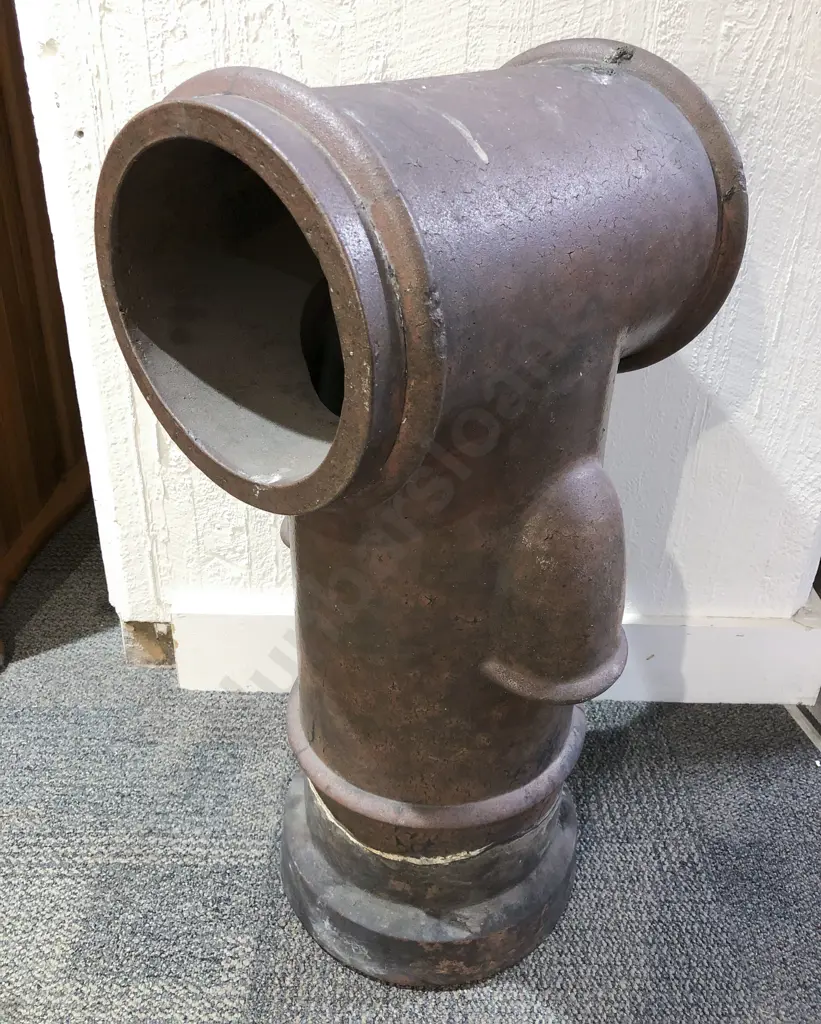 Vintage P. Hutson & Co Chimney Image 1++