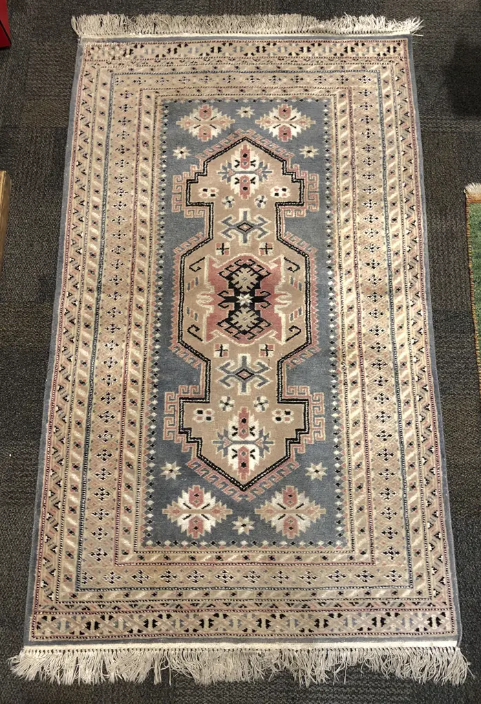 Persian Style Rug Image 1++
