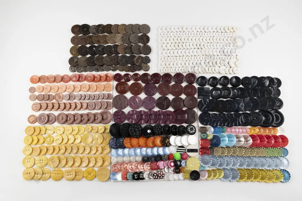Collection Assorted Vintage Plastic Buttons Image 1++