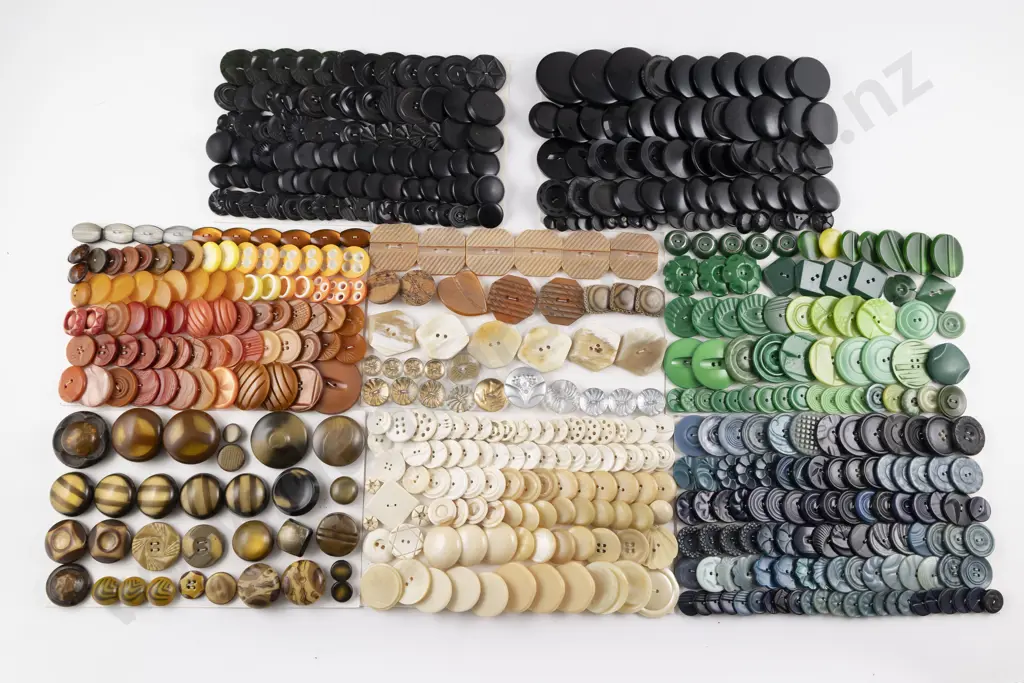 Collection Assorted Vintage Plastic Buttons Image 1++