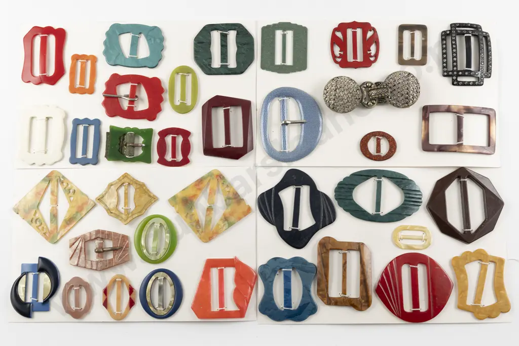 Collection Mainly Plastic Dress Buckles Image 1++