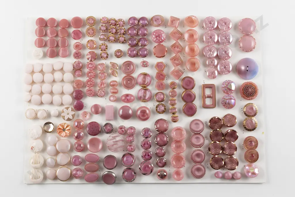 Collection Victorian & Art Deco Pink Glass Buttons Image 1++