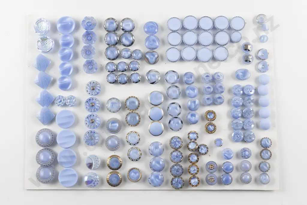Collection Victorian & Art Deco Blue Glass Buttons Image 1++