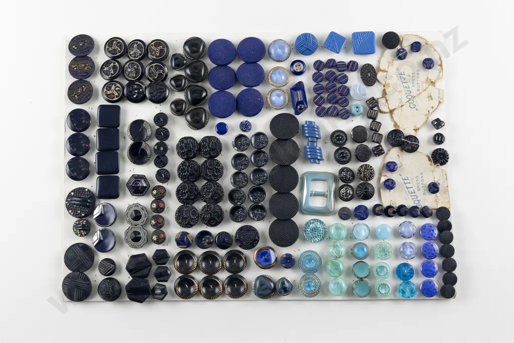 Collection Victorian & Art Deco Blue Glass Buttons Image 1++