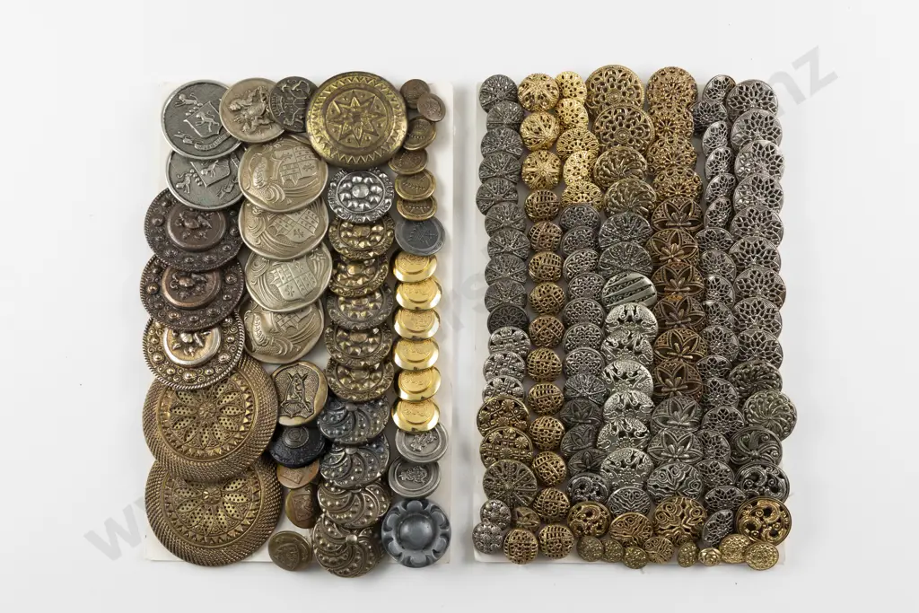 Collection Various Victorian Metal Buttons Image 1++