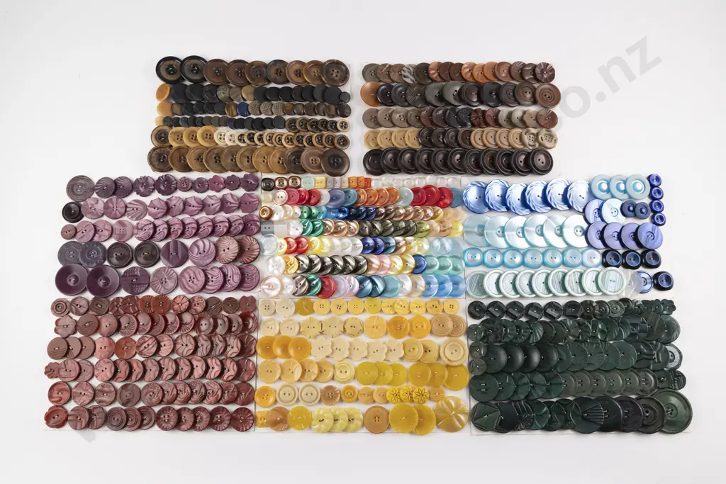 Collection Assorted Vintage Plastic Buttons Image 1++