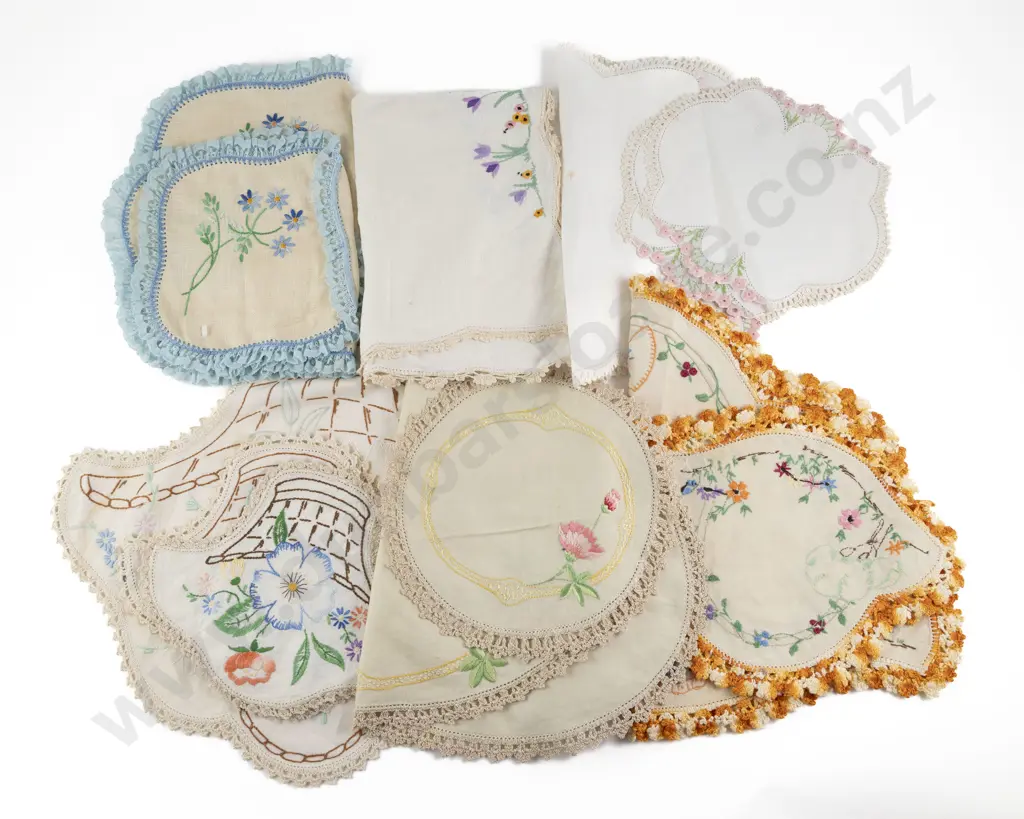 Seven Vintage Embroidered Linen Tray Cloths & Sets Image 1++