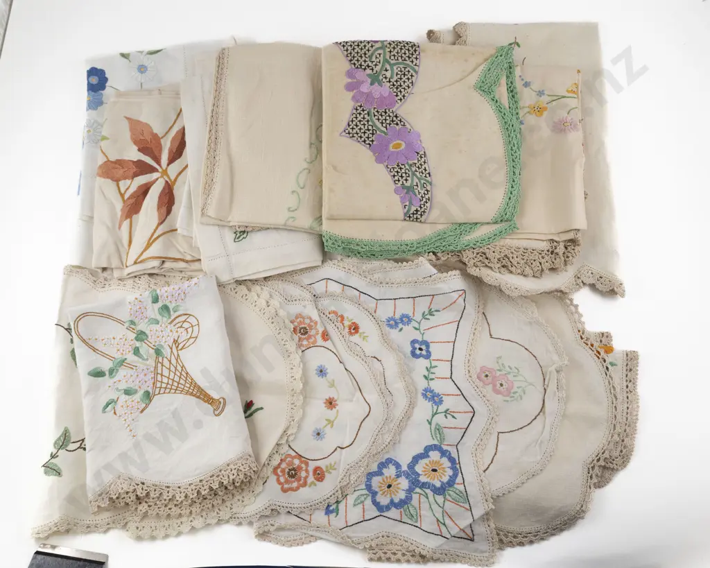 Three Vintage Embroidered Tablecloths & Selection Doilies Image 1++