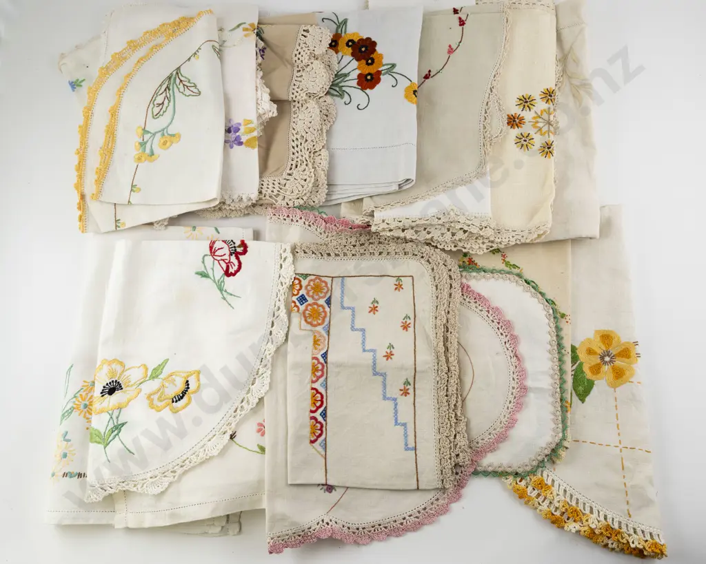 Three Vintage Embroidered Tablecloths & Selection Doilies Image 1++