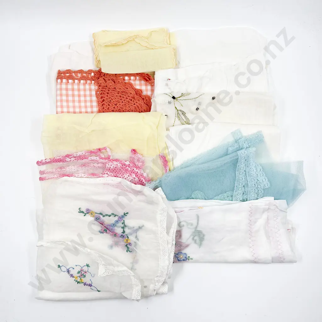 Selection Vintage Chiffon Food Covers Throws Image 1++