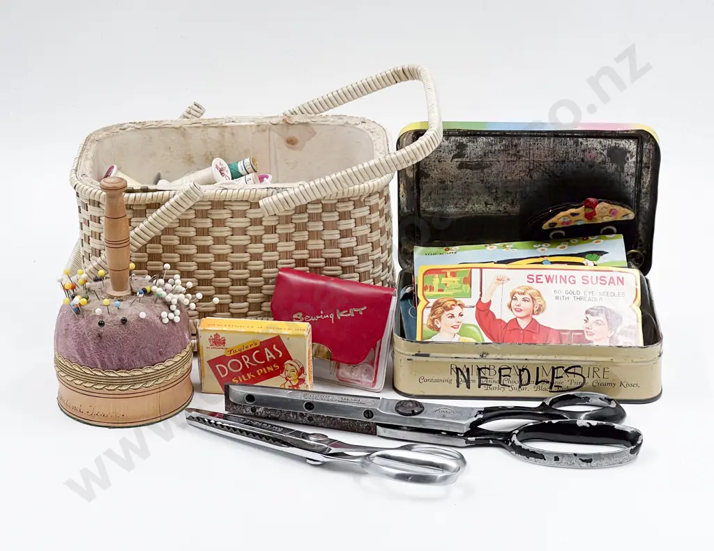 Sewing Box & Quantity Various Sewing Accessories Image 1++