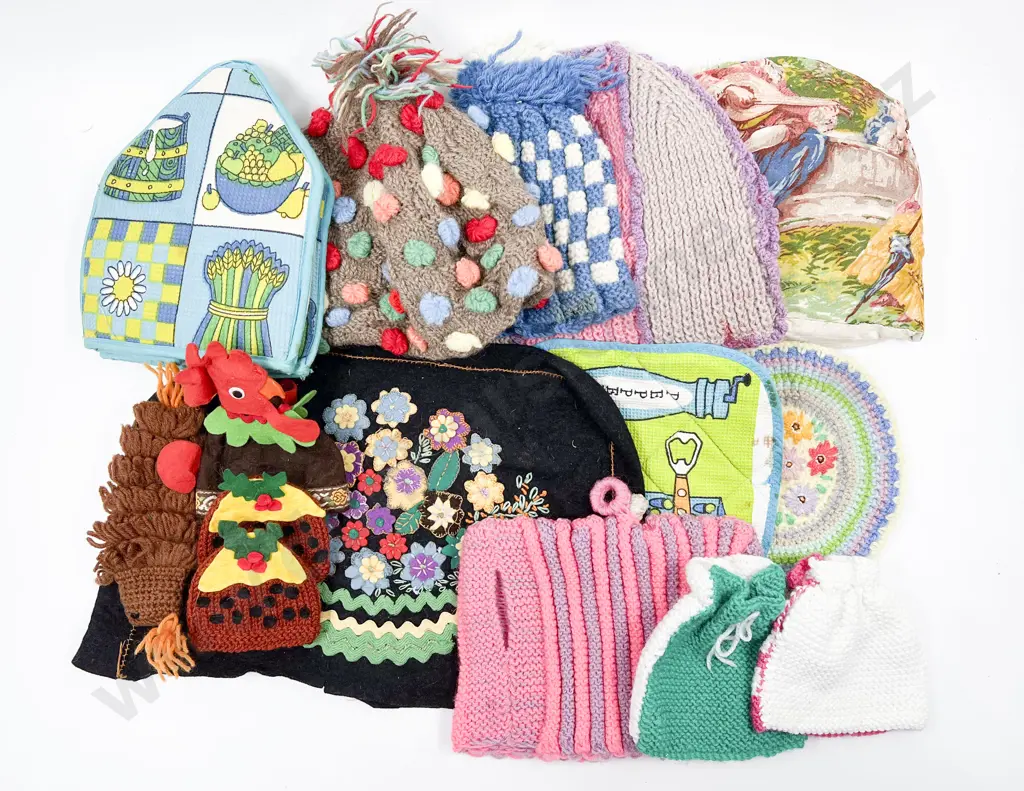Part Finished Felt Tea Cosy Craft Books & Various Image 1++
