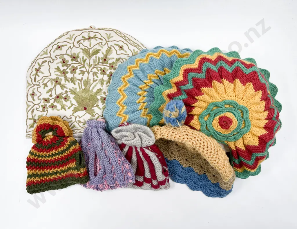 Cloth Tea Cosy & Five Other Image 1++