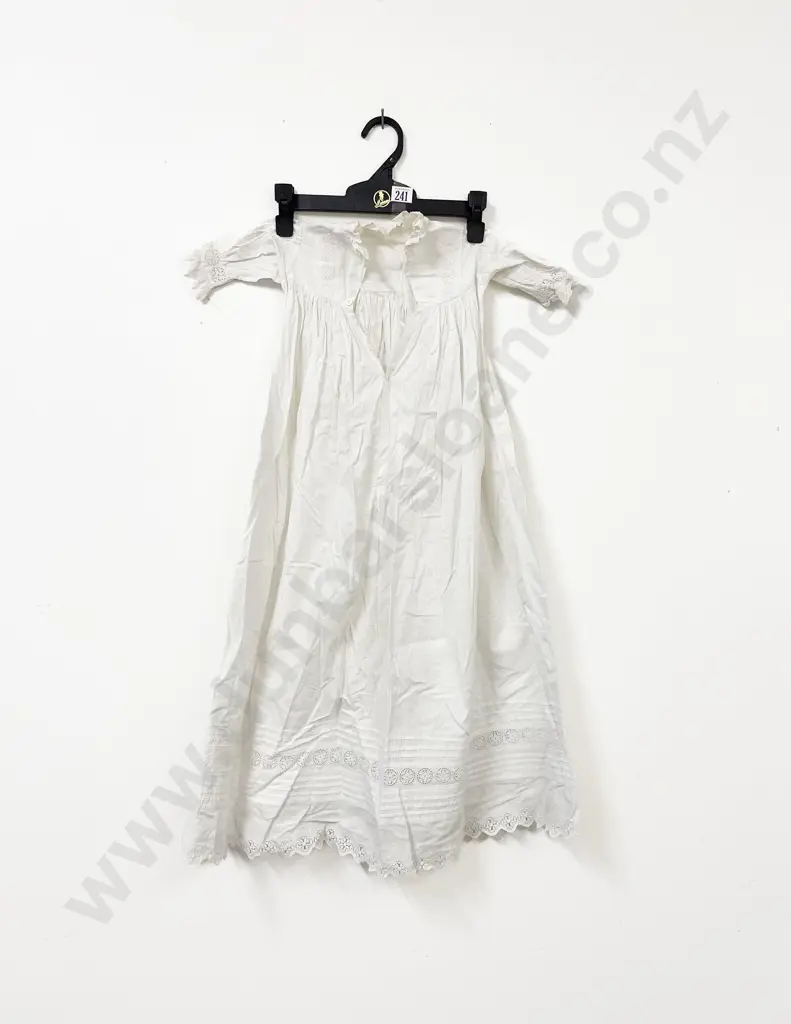 Victorian Cotton & Broderie Anglaise Lace Christening Gown & Cot Gown Image 1++