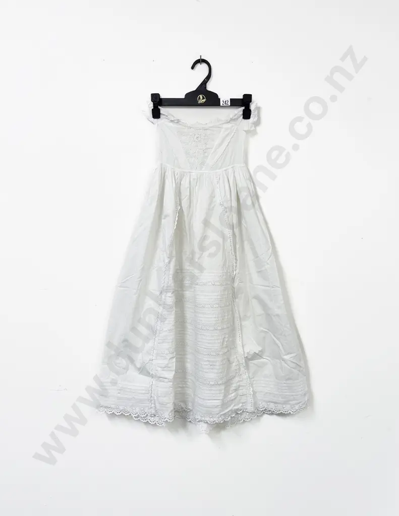 Victorian Cotton & Broderie Anglaise Lace Christening Gown & Petticoat Image 1++