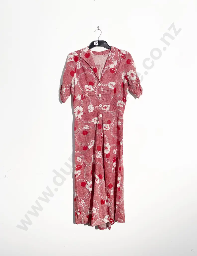 1940's Printed Cotton Day Dress Image 1++