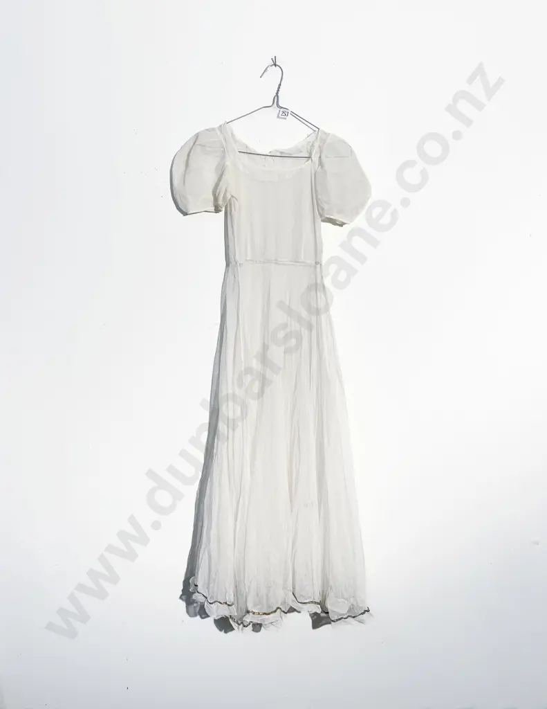 C1940's Net Full Length Bridesmaids Gown Image 1++