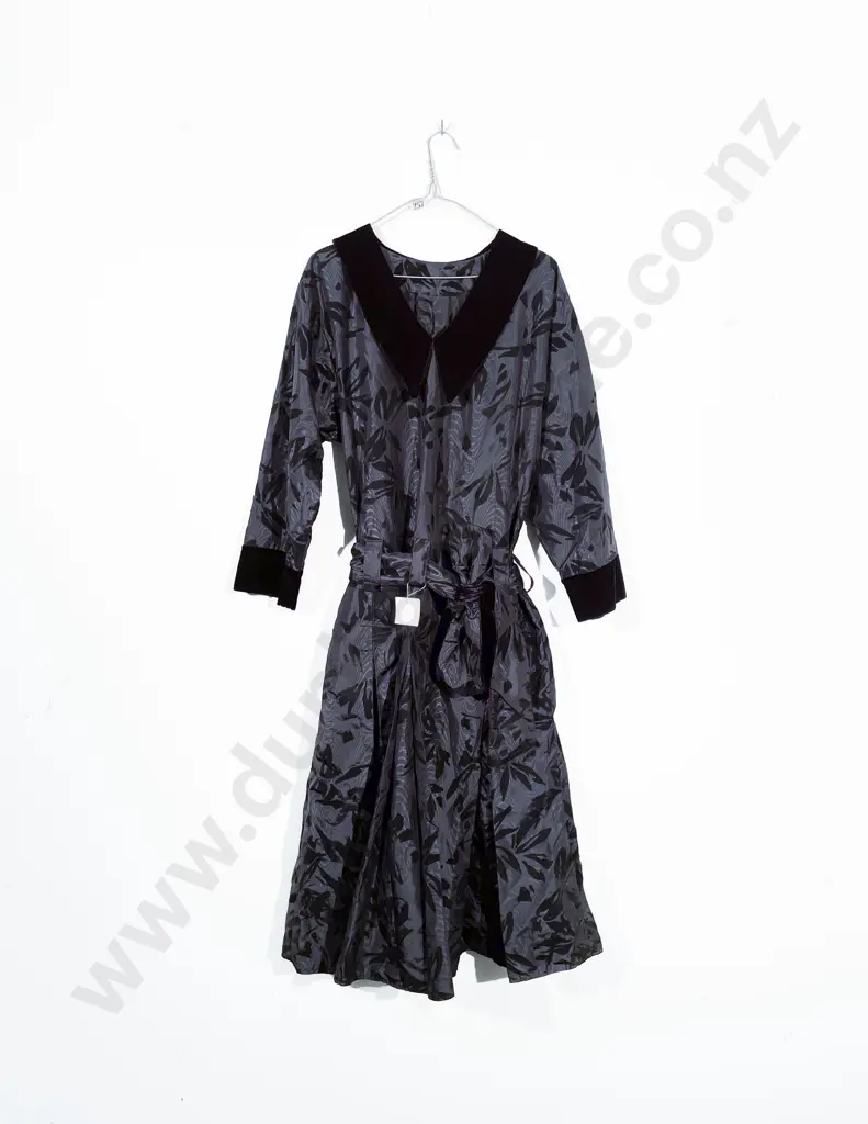 1950s Large Size Moire Taffeta House Dress Image 1++