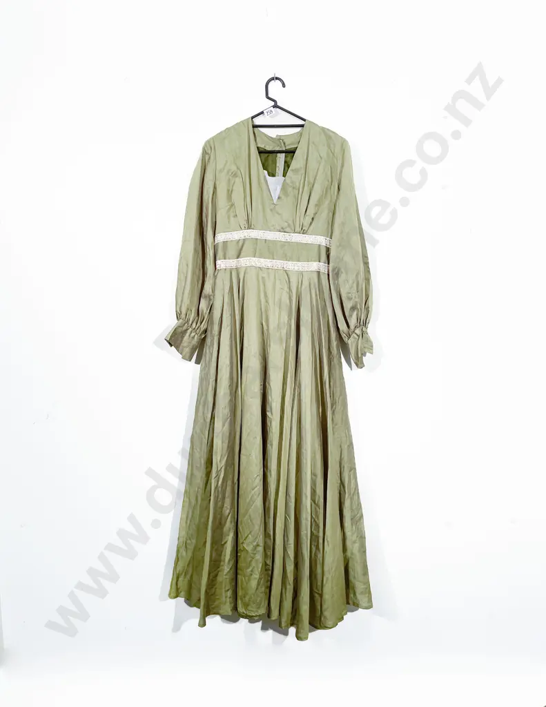 Green Cotton Theatrical Dress Image 1++