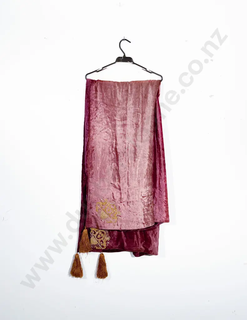 Vintage European Faded Velvet Table Cover Image 1++